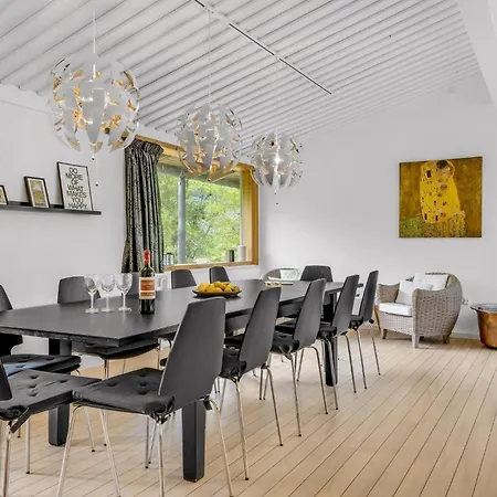 5 Bedroom Stunning In Сasa de vacaciones *